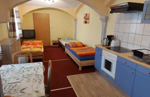 Ferienwohnung Monteurzimmer Bretnig WiFi Waschmaschine Parklpatz kostenlos - Foto 2