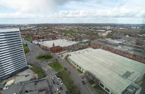 Brand New Skyline View 2BR Apartment with Pool Table - 21st Floor - Foto 24
