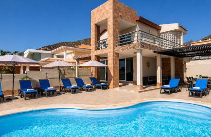 Villa Sol Costa Adeje Heated Pool Putting Green Sleeps 8 - Photo 1