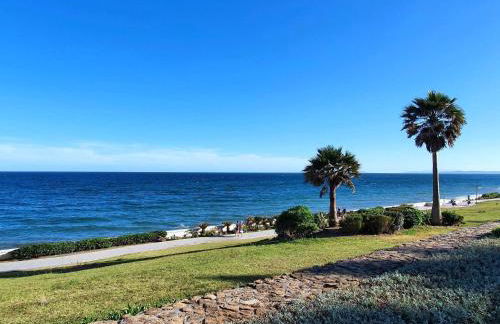 Luxury Frontline Residence - EHHouse - Photo 42