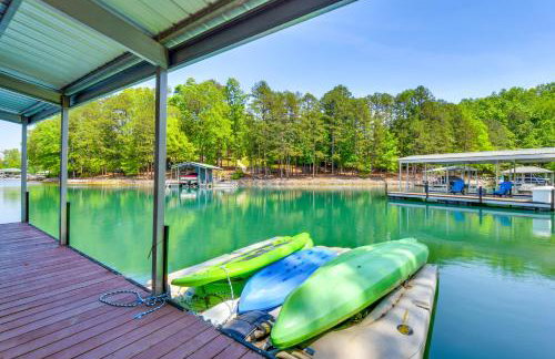 Beautiful Lake Keowee Home with Boat Dock and Fire Pit - Foto 39
