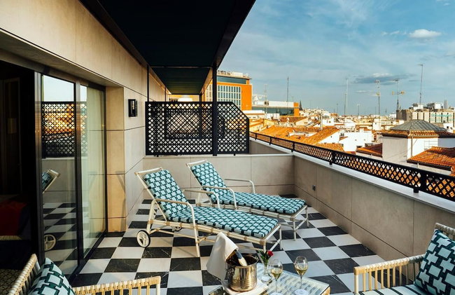 Casa Verbena Madrid, Outset Collection by Hilton - Photo 38