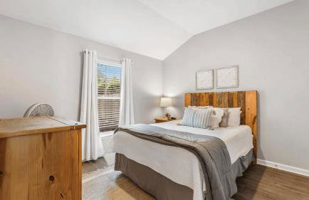 Ocean Oasis by Avantstay Block to Beach West Pcb, Pet-friendly - Photo 27