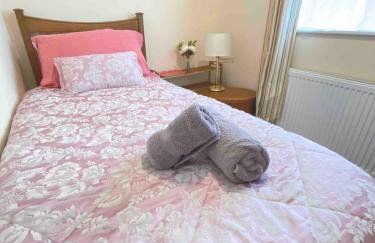 Charming Countryside Retreat Fast Wifi - Photo 11