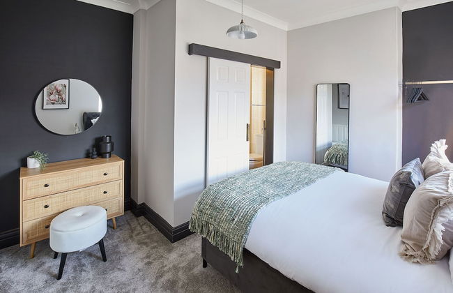 Host Stay Raven House - Photo 21