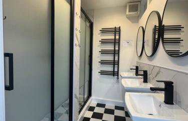 Squarezzz - Group Accommodation - Foto 13