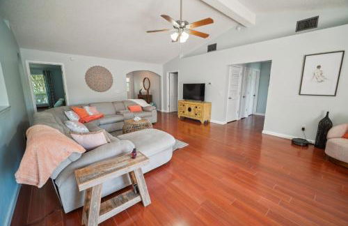 Pondside Perch - Your Waterfront Retreat home - Foto 15