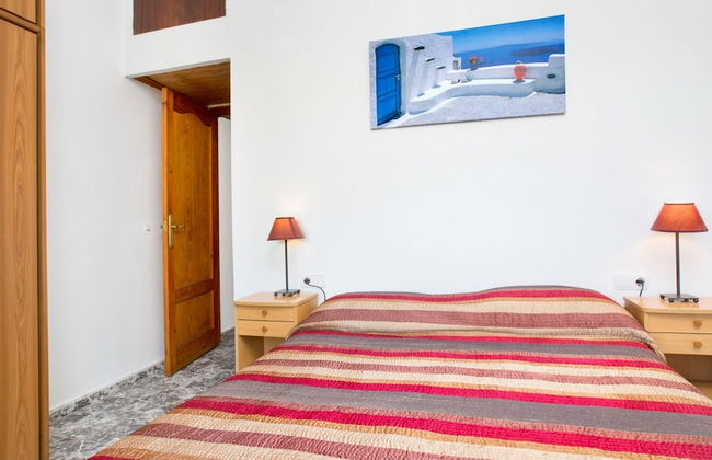 Alonso in Vidreres With 4 Bedrooms and 1 Bathrooms - Photo 14