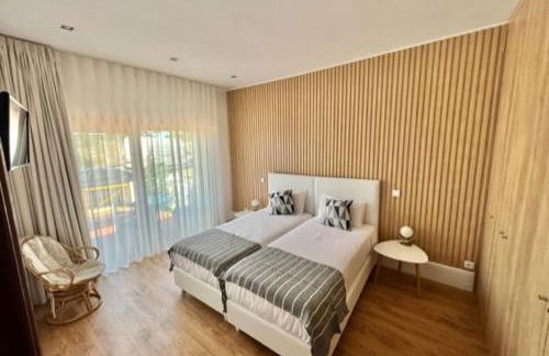 O CANTINHO DA RIA - JACUZZI with water at 35 degrees and POOL - Foto 22