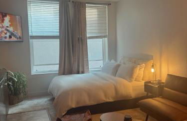 Elegant Suite at Marina-Venice Beach with Pool, Jacuzzi, GYM by Holisticā Retreats - Foto 33