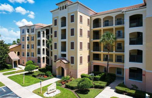 Spacious 3 Bed 3 Bath Luxury Condo 5 min from Disney - Photo 32