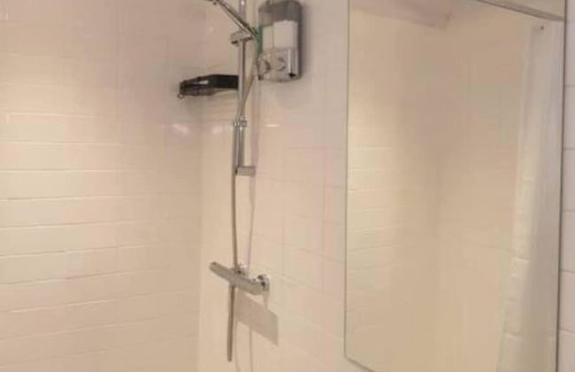 1700s Canalside Cottage Sleeps up to 12 Guests - Foto 37