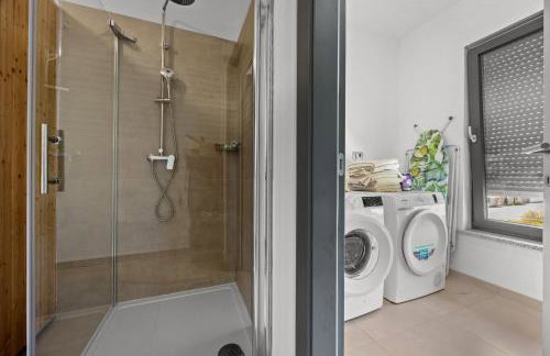 Villa Ula in Pula with heated pool, sauna & private tennis court - Photo 19