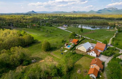 Gorgeous Home In Lovinac With Sauna - Foto 31