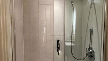 Wood studio flat - Foto 3, Shower