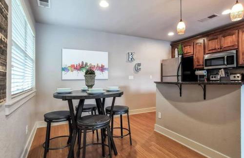 Amazing Locale 2KingBR 1BTH - Photo 15