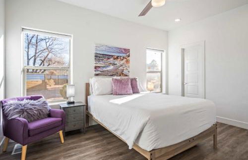 Timber & Tin D 2Bed 2Bath w Pool & Rooftop Deck - Foto 44