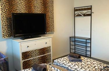 Apartment Dusseldorf-South - Self Check-In - Foto 7