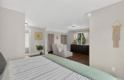 Warm and Inviting 3BR Craftsman with Big Kitchen - Foto 18