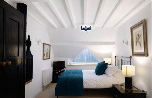 Converted Chapel, Stunning Sea & Mountain Views! - Foto 30