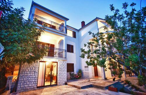 The Ana Apartments - Photo 35