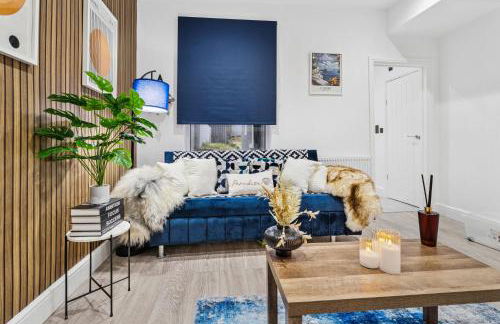 Deja Two Luxe 4BR House By AltoLuxo Short Lets & Serviced Accommodation With Free WiFi & Parking - Foto 18