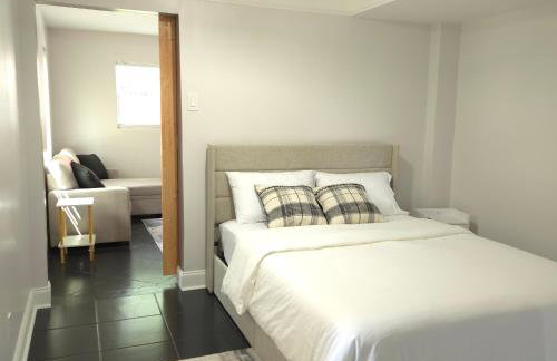 luxe studio with a great location lawrenceville - Photo 22