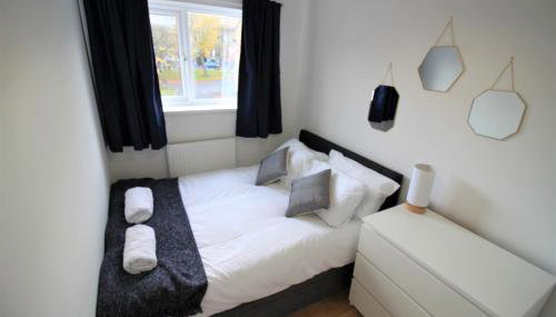 St James House - Charming 3 bed, 2 bathrooms, driveway parking, close to town centre - Foto 4, towels