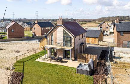 Sunday Sun BR31 Silverlake Dorset - Photo 1