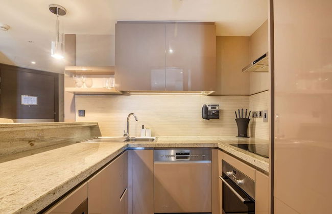 Exclusive Studio Near Metro Premium Dubai Living - Photo 8