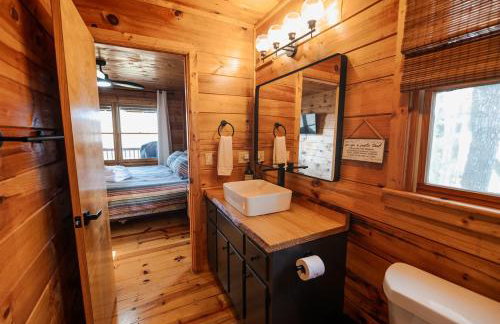 Quiet Ellijay Cabin 2 Master Ensuites, Stunning Views, Hot Tub, Dogs Welcome - Foto 19
