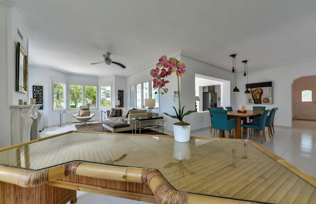 4bed Villa Sleeps 8- Pool, Garden, Bbq, Near Beach - Foto 27