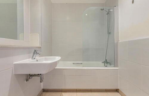 3BD Canalside Flat in De Beauvoir Town - Foto 6