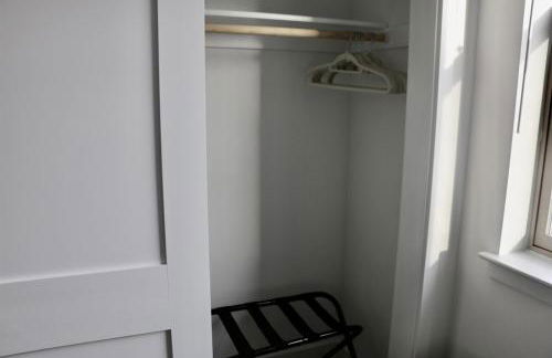 Emerald Oasis Cozy Living with Pet Park - Foto 8