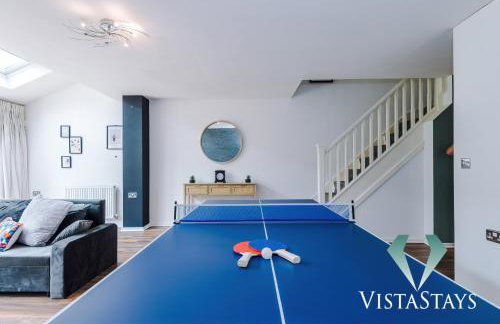 Spacious 3BDR House By Vista Stays Short Lets & Serviced Accommodation Salford With Pool Table & Free Parking - Photo 25