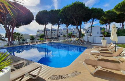 Nice Duplex Home, Marbella, See View, Hotel Resort - Photo 2