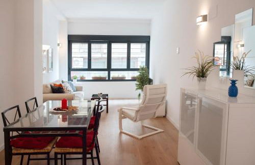 Hogar moderno cerca de Casco Antiguo de Valencia - Foto 1