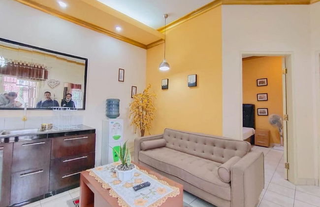 Villa Kota Bunga Camelia - Foto 18