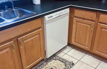 Entire Private 2 bedrooms house, nice neighborhood - Foto 16