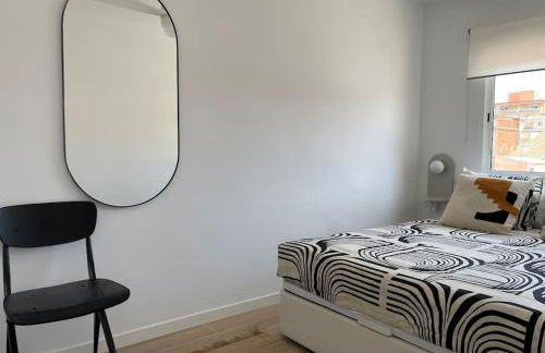 Jordi home 15 minutes to center by train - Foto 51