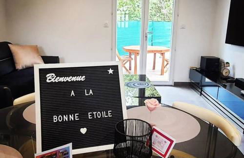 La Bonne Etoile Marseille ! Hébergement romantique ! Jacuzzi et Piscine chauffée - Foto 12