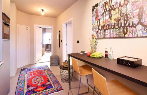 XZLLENZ Küche Bad S-Bahn Parken Smart-TV Wellbeing - Foto 10