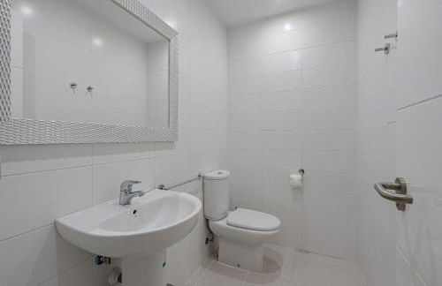 Villa Elisabetta, Luxury Villa with Heated Pool Ocean View in Adeje, Tenerife - Foto 12