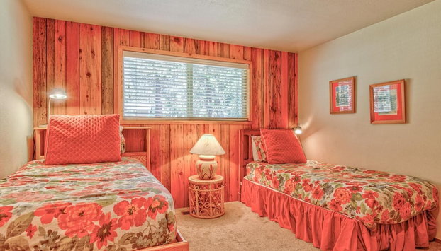 Killdeer - Unit 6 - Photo 3, Room