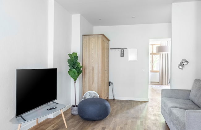 Schoenhouse Berlin City Street - Photo 17