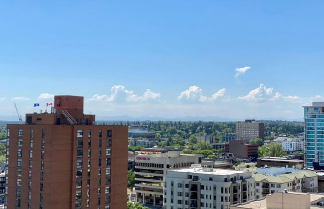 Modern DT Condo Balcony Parking Gym Hot Tub - Foto 20