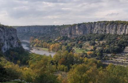 Le 180 à Balazuc - Vue exceptionnelle sur les Gorges de l'Ardèche & Jacuzzi - Foto 34