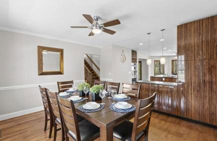 Porch Paradise by Avantstay New Pool, Firepit - Foto 38