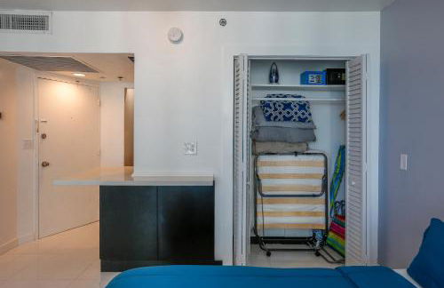 Miami Beach Apartments by MiaRentals - Foto 62