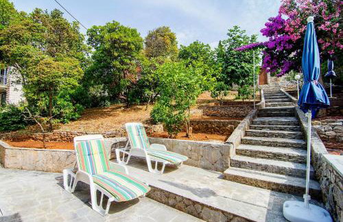 Beach House Splitska - Photo 10